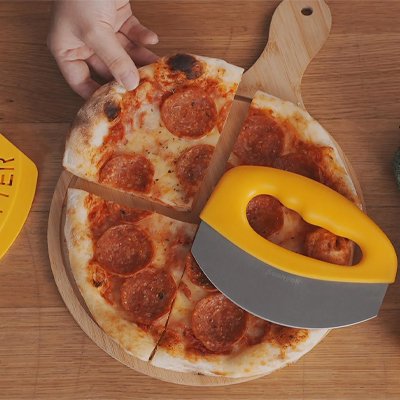 Couteau à pizza 