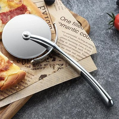Couteau à pizza 