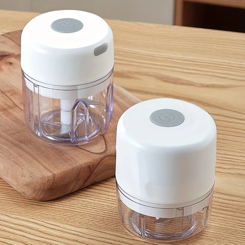mini hachoir electrique sur table